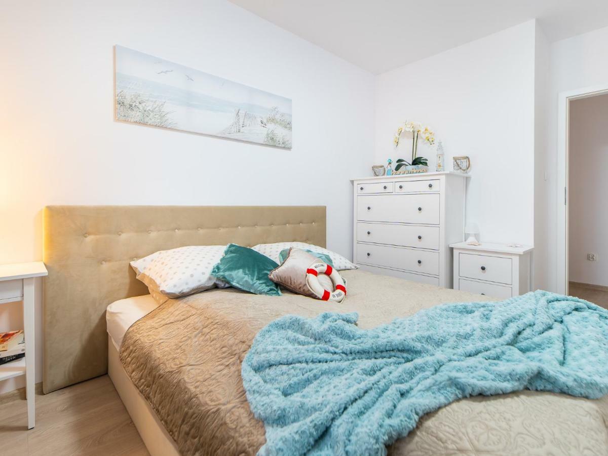 Apartament Happy Time Spa - Kolobrzeg Lejlighed Eksteriør billede